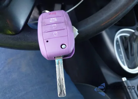 2015 Kia Soul + z USA, uszkodzony, nr VIN KNDJP3A51F7804206